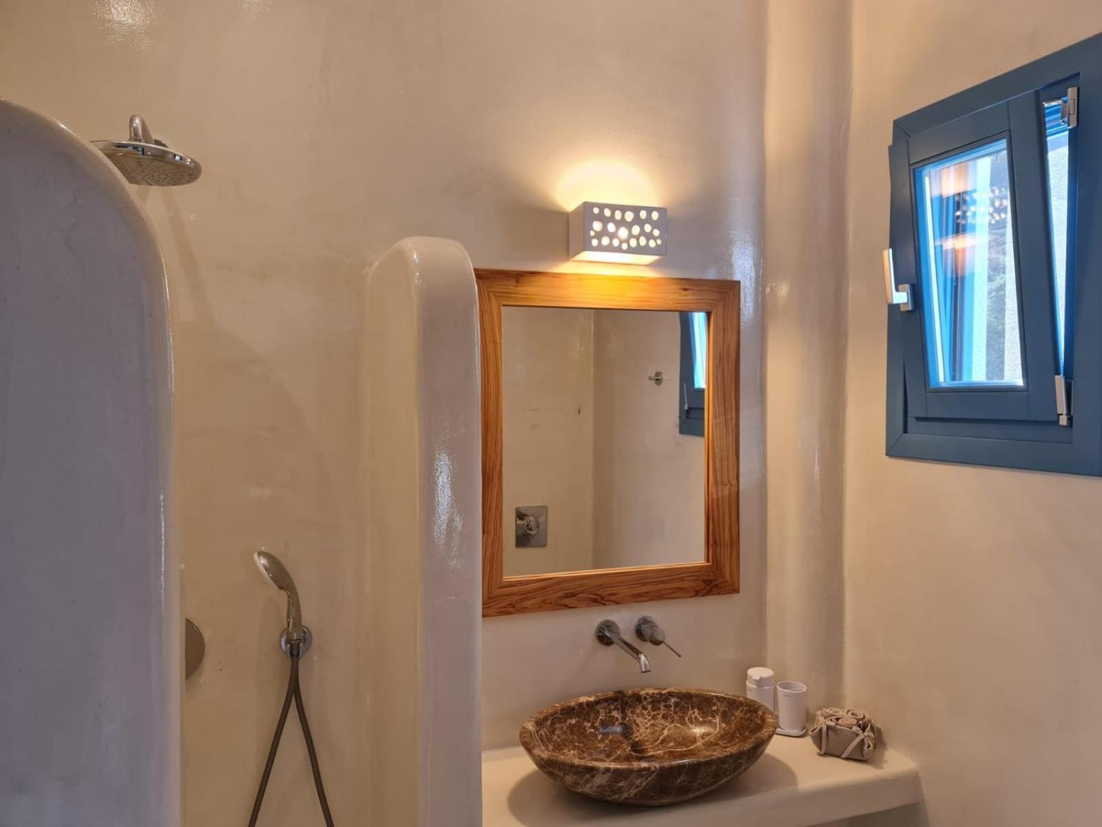 Tilos Villa Livadia  ภายนอก รูปภาพ